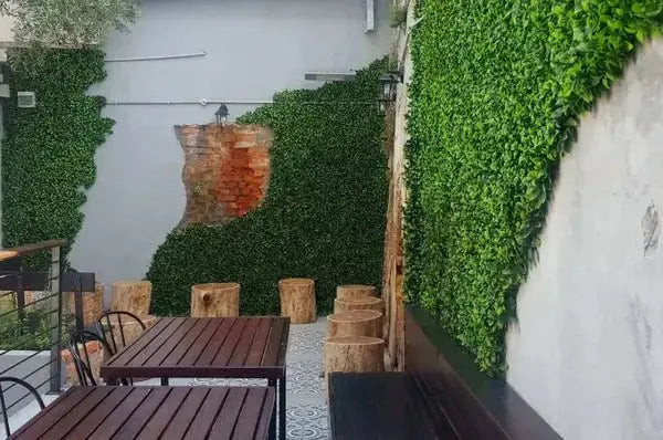 Before and After Backyard Design Miami Artificial ivy Panel